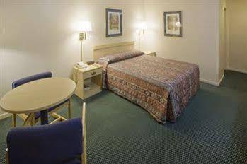 Motel Americas Deluxe Inn- Marysville