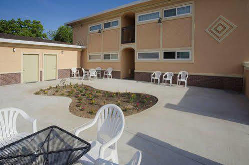 Americas Deluxe Inn- 2* Marysville