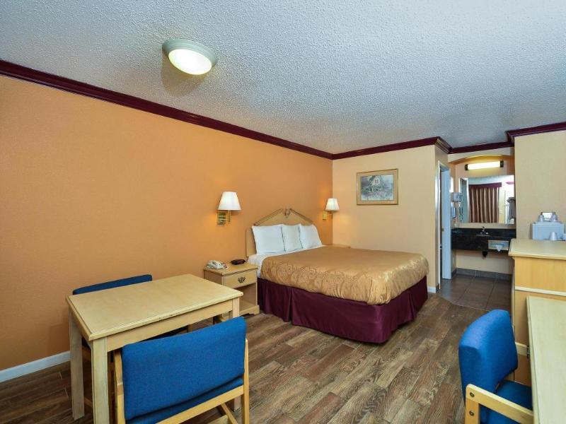 Americas Deluxe Inn- 2* Marysville